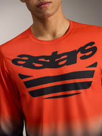 Oranje en zwarte A-Dura ASTARS Jersey 2.0 met lange mouwen, opvallend borstlogo en technische jacquard stretchstof.
