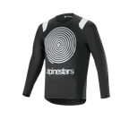 Alpinestars A-Supra Oscar Jersey met lange mouwen, zwart wielershirt, voorzien van een grote witte Oscar spiraalgrafiek op de borst, witte schouderaccenten en Alpinestars-logo, lichtgewicht en ademend voor MTB gravity rijden