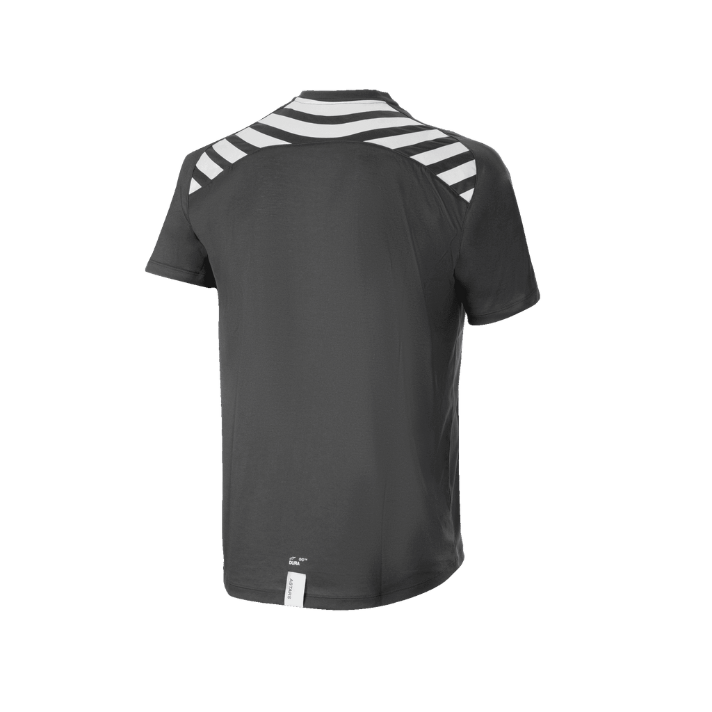 Alpinestars A-Dura Dri Oscar jersey met korte mouwen, MTB-jersey, Zwart Reflective, achteraanzicht met witte diagonale strepen op de schouders en rug, verlengde achterzoom voor extra dekking tijdens het fietsen