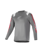 Alpinestars Youth A Supra Astar Long Sleeve Jersey, jeugd mountainbike shirt met lange mouwen, donkergrijs met witte schouderaccenten en rode branding op de mouwen, wit logo op de borst, ademend technisch materiaal, ronde halslijn, atletische pasvorm voor mountainbiken