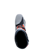 Alpinestars Tech-10 Enduro laarzen, heren motorcrosslaarzen in grijs en fluoriserend rood, bovenaanzicht met binnenvoering en gespsluiting.