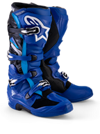 Alpinestars Yamaha Tech 7 laarzen, motorcrosslaarzen, blauw, zwart en wit, voorzien van een sluitingssysteem met meerdere gespen, TPU-scheenplaat met wit Astar-logo en Yamaha-branding op de bovenste gaiter, ontworpen voor off-road prestaties
