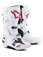 Alpinestars Tech 10 Supervented laarzen, motocrosslaarzen, wit en felrood, voorzien van geperforeerde microvezel voor luchtstroom, opvallende rode Astars-logo's, zwarte gespsluitingen en een versterkt TPU-chassis voor off-road prestaties.