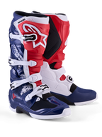 Alpinestars Limited Edition Tech 7 Unity motorlaarzen, rood, wit en blauw, met TPU-bescherming en gespsluiting.