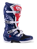 Alpinestars Tech 7 Unity motorlaarzen voor motorcross, rood, wit en blauw, beschermende TPU-schaal en gespsluiting.