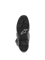 Alpinestars Tech 7 Enduro laarzen, zwart, onderaanzicht van de zool met een robuust profiel voor enduro-rijden, wit sterlogo en vervangbare voetsteun-inzet
