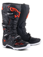 Alpinestars Tech 7 Enduro laarzen, motorcrosslaarzen, zwart en fluorood, voorzien van een witte zool, sluitingssysteem met vier gespen en versterkte beschermende panelen met opvallende rode Alpinestars-branding