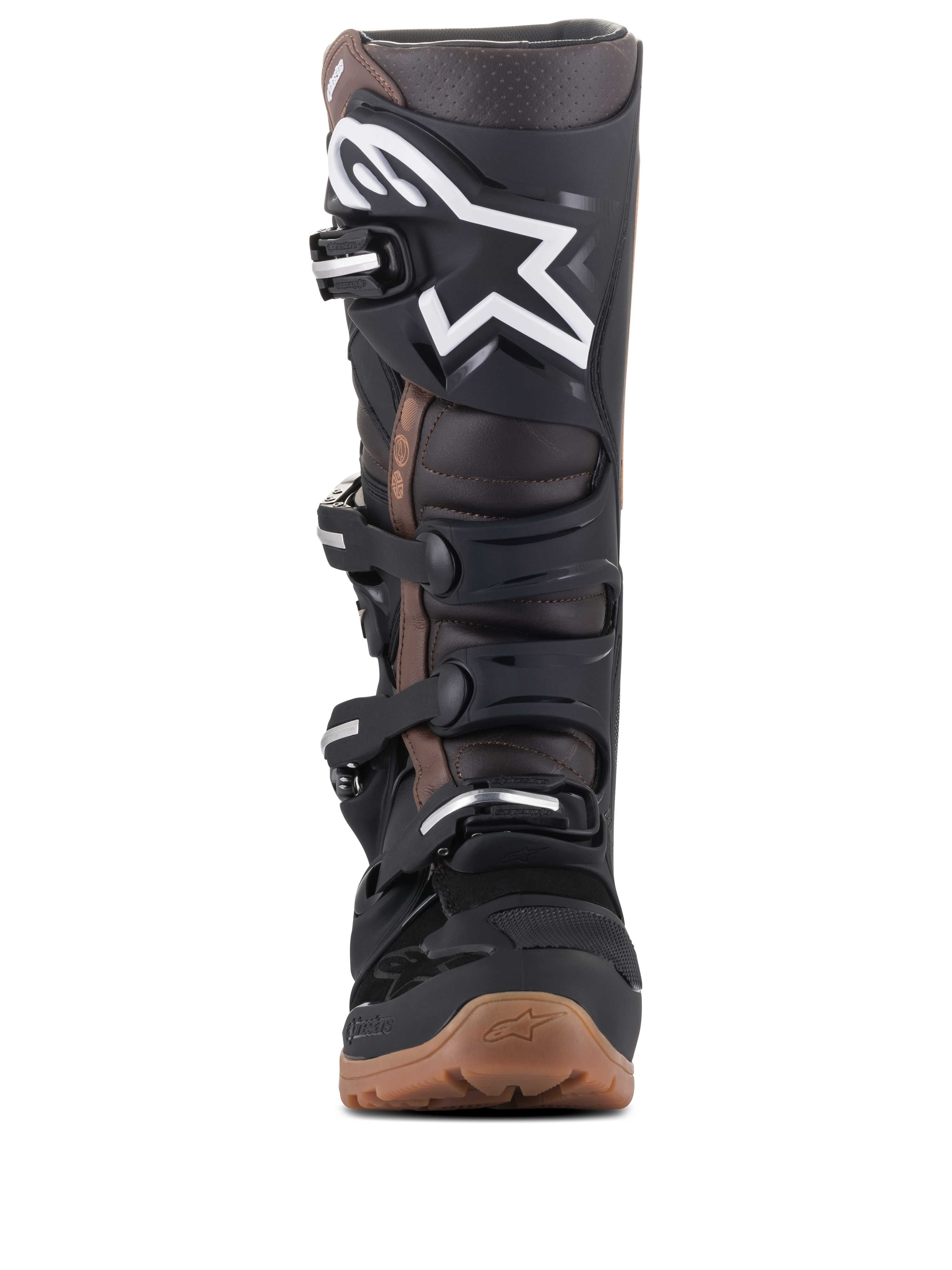 Alpinestars Tech 7 Enduro laarzen, motorcross- en enduro laarzen, zwart en donkerbruin, vooraanzicht met wit logo op de scheenplaat, verstelbaar gespsysteem en robuuste bruine compound zool voor off-road grip.
