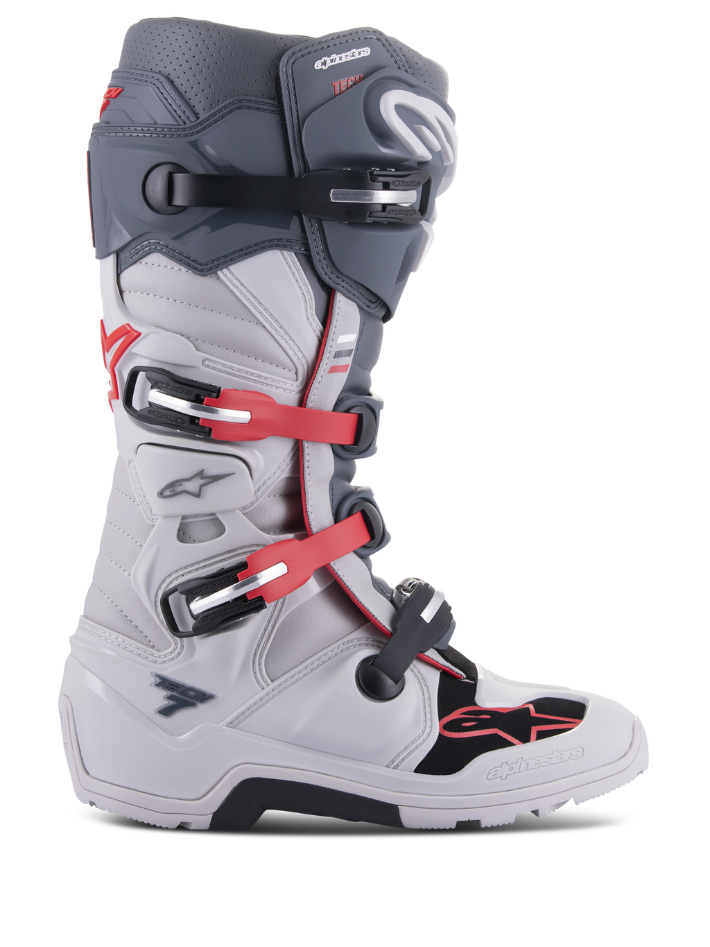 Alpinestars Tech 7 Enduro laarzen, off-road motorlaarzen, lichtgrijs en donkergrijs met felrode accenten, zijaanzicht met een meervoudig gespsluitingssysteem, biomechanisch scharnier voor stabiliteit, versterkte TPU-beschermingspanelen en een robuuste enduro-specifieke zool, hoogwaardige uitrusting voor motorcross en trailrijden.