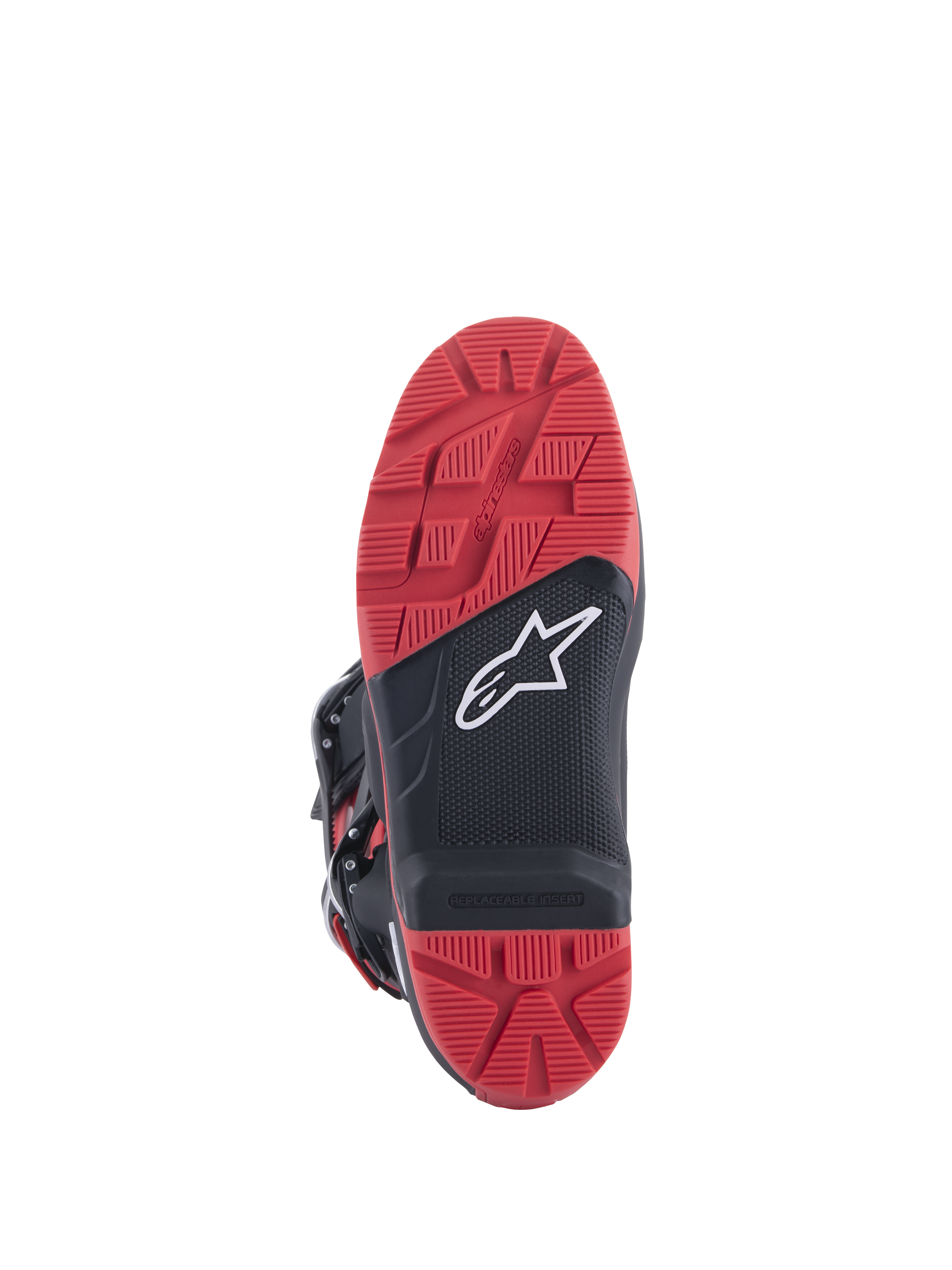 Honda Tech 7 Enduro Drystar® laarzen, zwart en helderrood, aanzicht van de zool met profiel voor veel grip en vervangbaar inzetstuk, rubberen constructie met dubbele dichtheid, wit Alpinestars-logo op een zwart paneel met textuur.