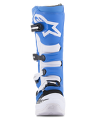 Alpinestars Tech 5 laarzen, motorcrosslaarzen, blauw en wit, vooraanzicht, met een sluitingssysteem met vier gespen, wit Alpinestars sterlogo op de blauwe scheenplaat, duurzaam microvezel chassis met versterkte witte neus