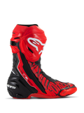 Alpinestars Supertech R LE Pecco Bagnaia Vented Boots, MotoGP-racelaarzen, rood met zwarte en witte accenten, geperforeerde microvezelconstructie voor luchtstroom, rode TPU-scheenplaat met wit logo, zwarte versterkte hiel en vervangbare teensliders, professioneel circuitgericht ontwerp