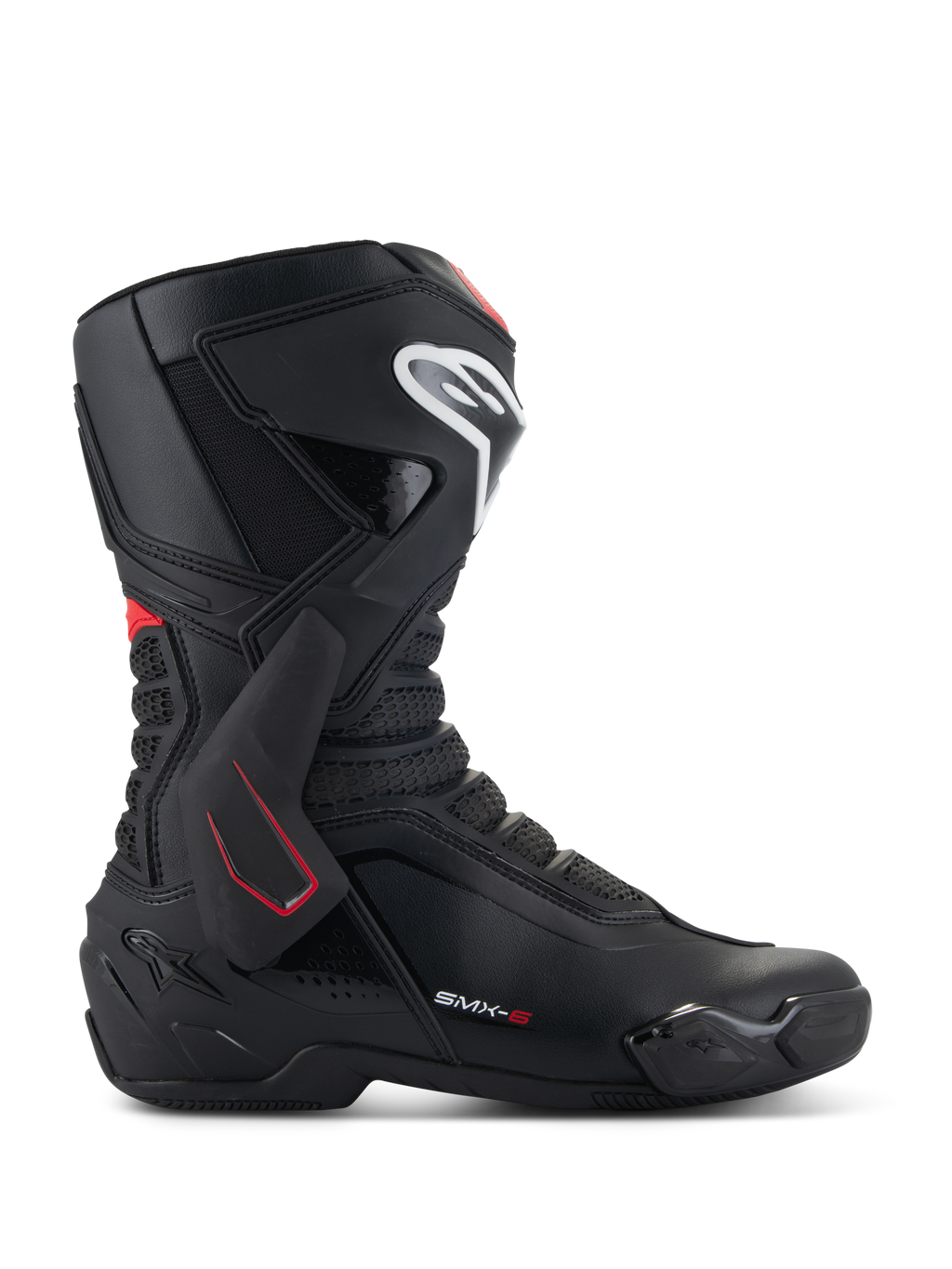 Alpinestars SMX-6 V3 motorlaarzen, racingmotorlaarzen, zwart met witte en rode accenten, zijaanzicht met TPU-enkelbrace, wit logo op het scheenbeen en getextureerde mesh-flexzones, sportief aerodynamisch ontwerp