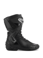 Alpinestars Stella SMX-6 V3 laarzen, dames motorracinglaarzen, zwart en wit, zijaanzicht met TPU-enkelbrace en scheenbeschermers, ademende mesh-panelen, wit Alpinestars logo op de voorzijde, ontworpen voor circuit- en straatprestaties
