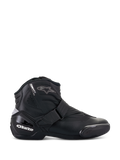 Alpinestars Stella SMX-1 R V2 laarzen, laag model motorrijlaars voor dames, zwart, zijaanzicht met microvezelconstructie, verstelbare bandsluiting, versterkte TPU-hielkap met wit logo, ster-logo accent en duurzame rubberen zool.