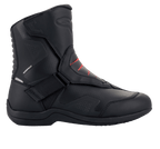 Alpinestars Ridge V2 Waterproof Boot, zwart met rode accenten, touring motorlaars, middelhoge schacht, klittenbandsluiting, geperforeerde ventilatiepanelen, versterkte hiel en neus, synthetisch leer