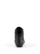 Alpinestars Celer Shoes, motorschoenen, zwart en donkergrijs, achteraanzicht met de nadruk op de verstevigde hiel, enkelkraag en subtiele branding, technische microvezelconstructie voor sport- en racerijders