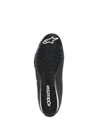 Alpinestars Celer Shoes, motorschoenen, Black White, onderaanzicht van de oliebestendige rubberen zool met een getextureerd grippatroon en witte Alpinestars-branding.