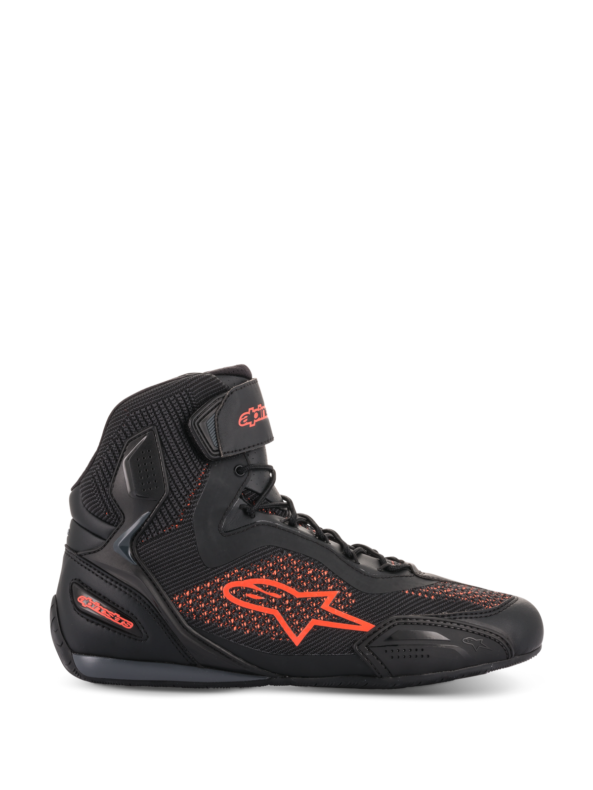 Alpinestars Faster-3 Rideknit® schoenen, motorschoen, zwart en fluoriserend rood, zijaanzicht, ademend gebreid en microvezel bovenwerk, fluoriserend rood Alpinestars-logo en branding, lichtgewicht beschermend schoeisel voor straat- en stadsgebruik