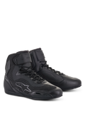 Alpinestars Women Stella Faster-3 Rideknit schoenen, halfhoge motorschoenen in Black Anthracite, naadloos gebreide constructie voor ademend vermogen, vetersluiting met klittenband enkelband, Alpinestars logo aan de zijkant, versterkte beschermingspanelen en een slank, sportief ontwerp