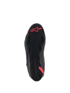 Alpinestars Stella Faster-4 schoenen, onderaanzicht van de zool, zwart en Diva Pink, voorzien van een getextureerd rubberen grippatroon, Alpinestars-logo op de hiel en geïntegreerde schacht voor ondersteuning, duurzame buitenzool voor motorrijden