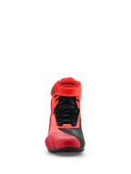 Alpinestars MM93 Faster-4 schoenen, motorschoenen, fluo rood en felrood met zwarte accenten, vooraanzicht met zwarte veters, een rode verstelbare TPR-band met Alpinestars-branding en lichtgewicht microvezelconstructie.