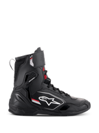 Alpinestars Superfaster schoenen, hoge motorrijschoenen, zwart, grijs en felrood, zijaanzicht met het witte Alpinestars-logo, verstevigde enkel- en hielbescherming, vetersysteem met een band aan de bovenkant
