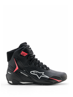 Alpinestars Stella Faster-4 Drystar schoenen, motorrijschoenen voor dames, zwart met grijze en Coral Fluo accenten, halfhoog model met merklogo op de zijkant en klittenbandsluiting, waterdicht microvezel voor sportief rijden