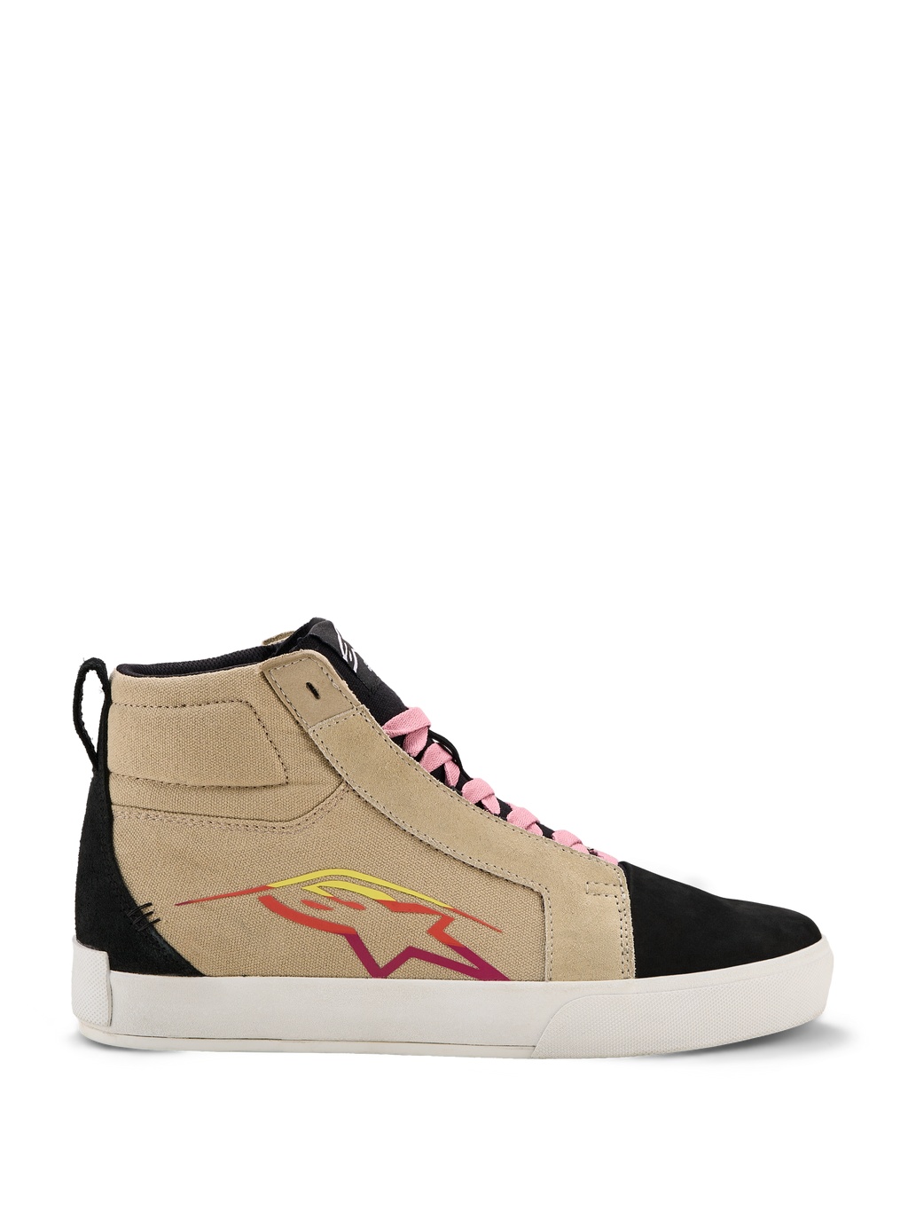 Alpinestars Ride-63 Canvas Shoes, hoge sneakers, beige en zwart, roze veters, witte zool, meerkleurig sterlogo in rood en geel, suède-achtige textuur, casual motorsport-geïnspireerd schoeisel
