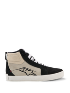 Alpinestars Ride-63 leren schoenen, hoge motorsneaker, zwart, koelgrijs en wit, zijprofiel met zwart A-star-logo, witte gevulkaniseerde zool, suède verstevigingen, witte veters, urban casual motorsport schoeisel