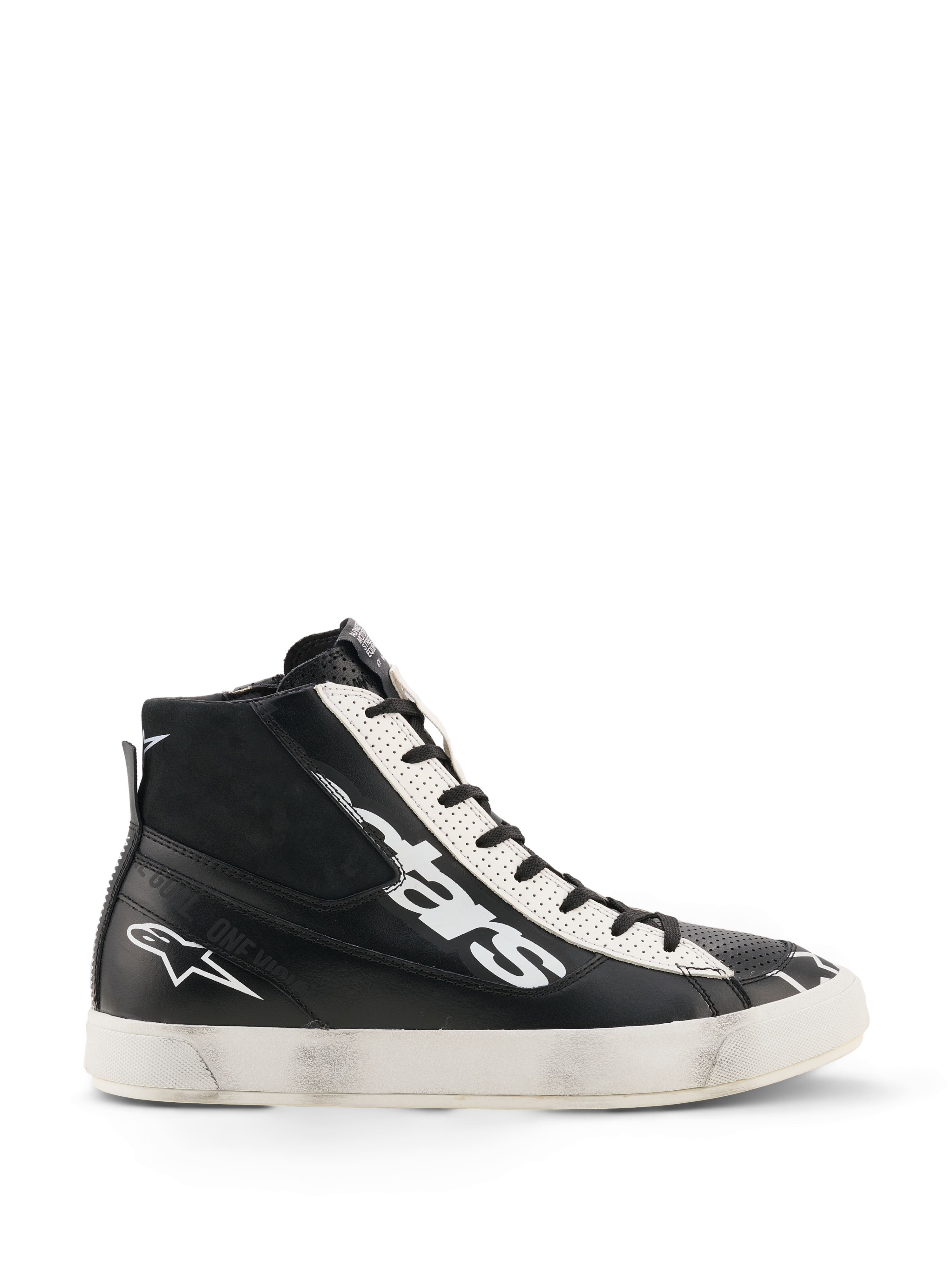 Alpinestars Stated Flair Shoes, urban motorschoenen, zwart en wit, hoge leren constructie met groot wit logo op de zijkant, wit geperforeerd veterpaneel, laterale ritssluiting en een witte rubberen zool met een vintage versleten patina