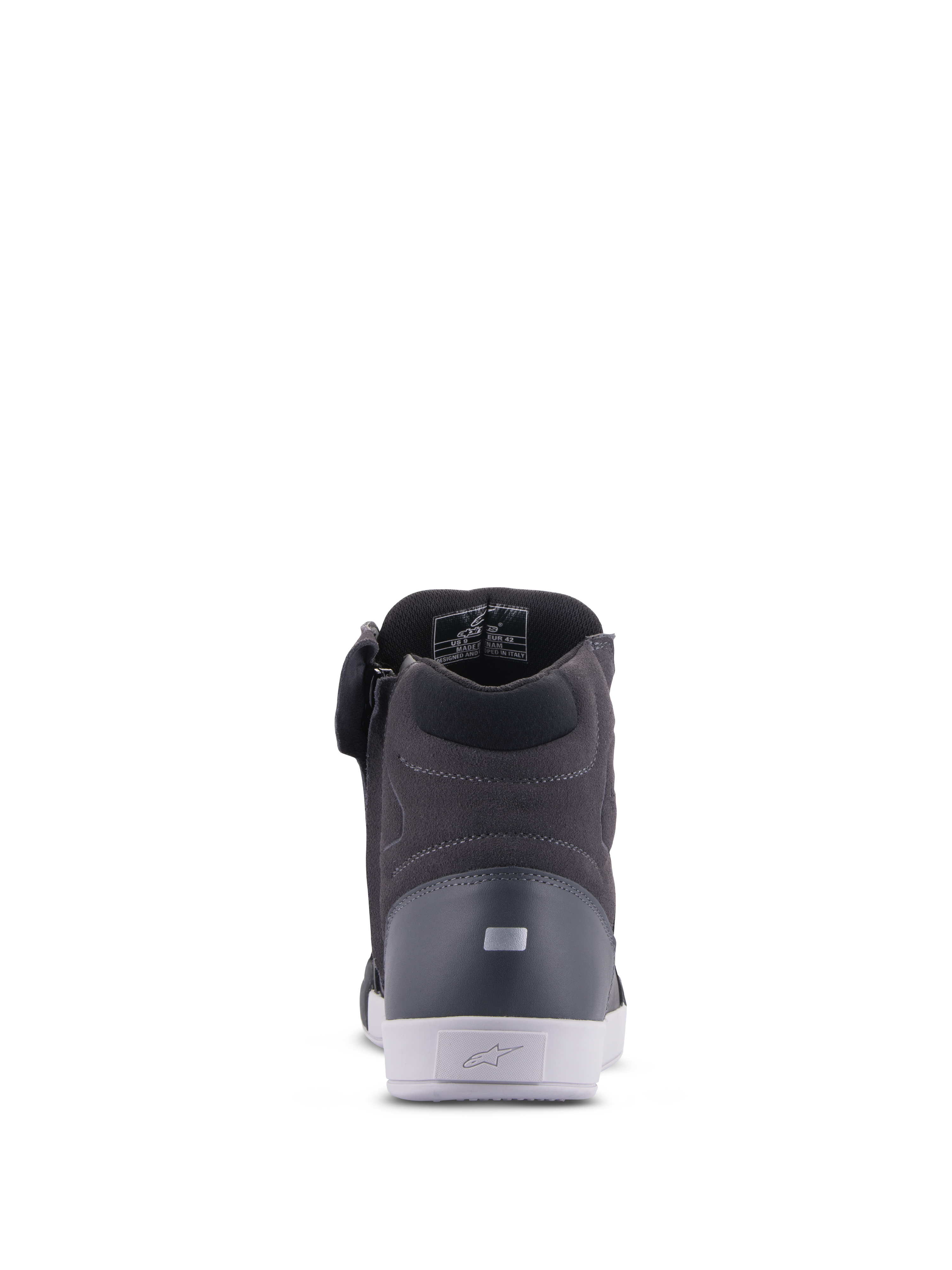 Alpinestars Chrome Drystar® schoenen, urban motorschoenen, zwart en donkergrijs met witte zool, achteraanzicht met gewatteerde kraag en reflecterend hieldetail, modern casual street-style ontwerp.