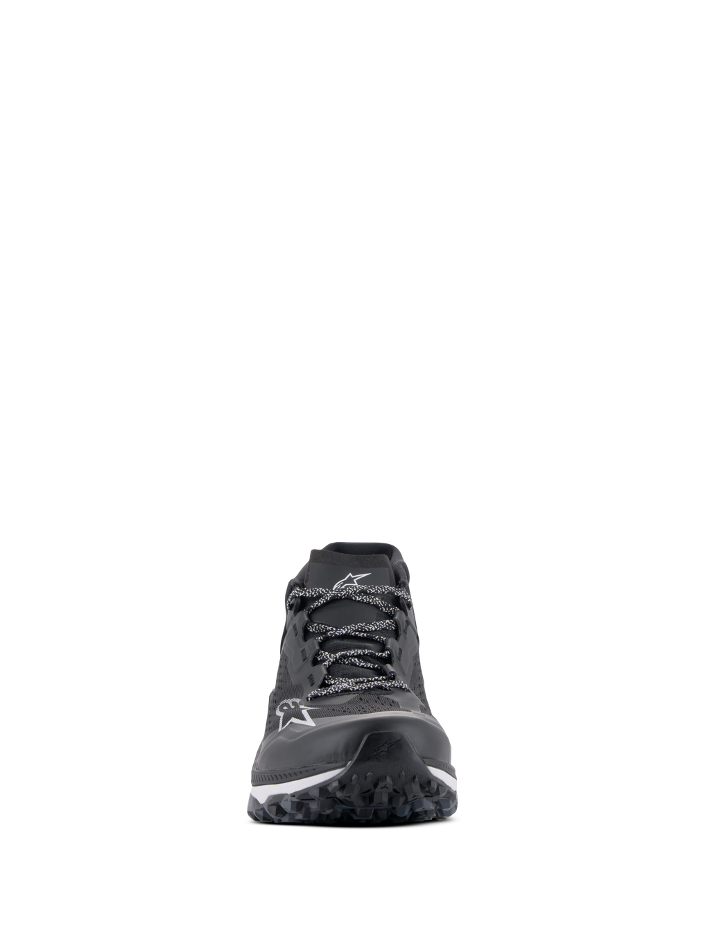 Alpinestars Meta XR V2 Schoenen, sportieve vrijetijdsschoenen, zwart, wit en donkergrijs, vooraanzicht met het technisch mesh bovenwerk, veters met patroon, wit Alpinestars-logo op de neus en een robuuste loopzool ontworpen voor grip en comfort.