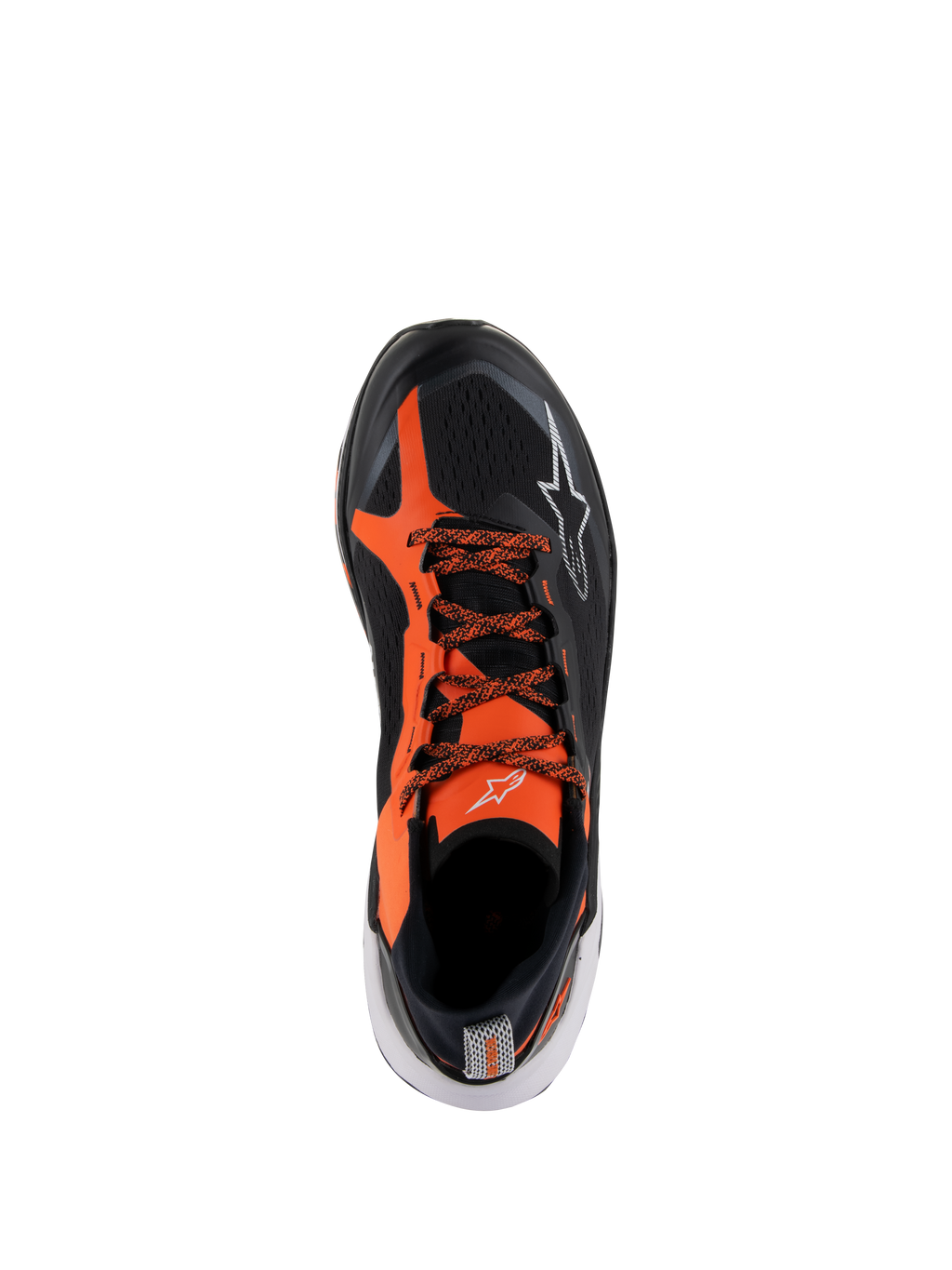 Alpinestars Meta XR V2 schoenen, sportieve casual schoenen, zwart, oranje en wit, bovenaanzicht met een bovenwerk van zwart technisch mesh en opvallende oranje overlays, veters met patroon en witte logodetails, ontworpen voor comfort de hele dag door en stabiliteit.