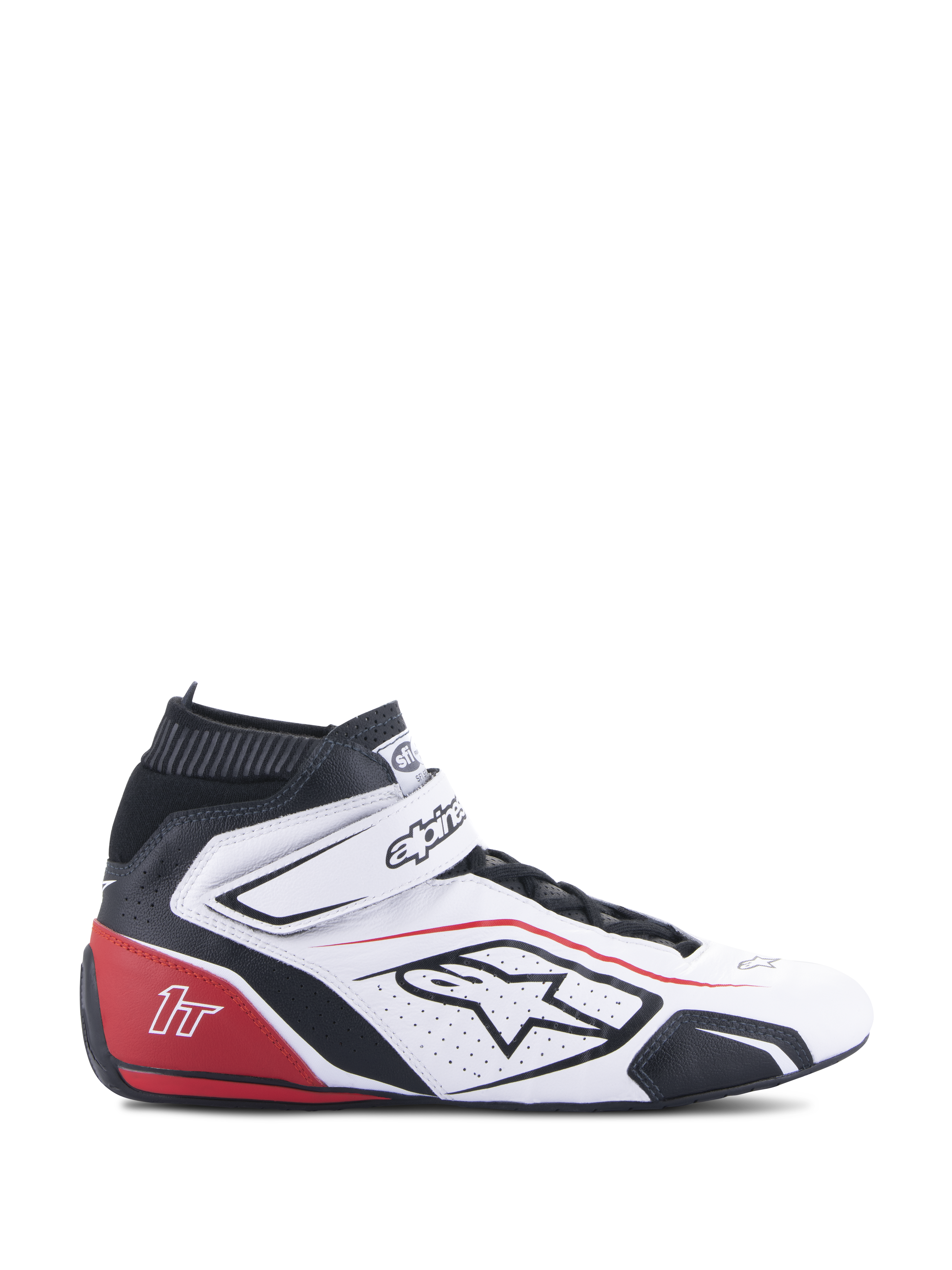 Alpinestars Tech-1 T V3 schoenen FIA, autoraceschoenen, wit zwart en rood, zijaanzicht, hoog leren ontwerp met geperforeerde panelen, rood hielstuk met 1T-logo, zwarte elastische enkelmanchet, verstelbare bandsluiting, professioneel motorsport schoeisel