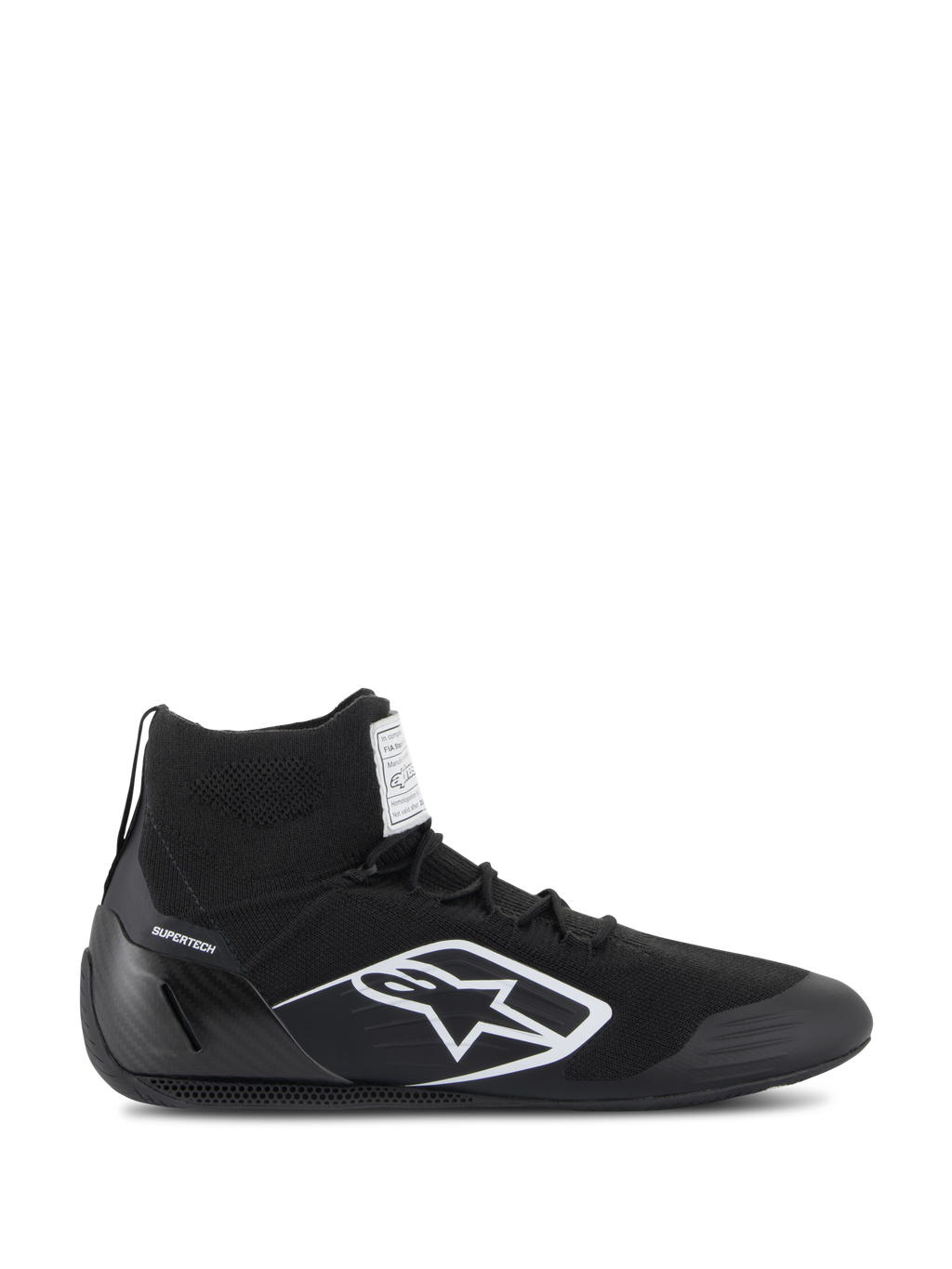 Alpinestars Supertech schoenen, FIA/SFI-gecertificeerde autosportschoenen, zwart met wit Alpinestars sterlogo, hoog model met gebreid bovenwerk en carbonfiber hielkap, professioneel motorsportschoeisel