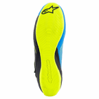 Alpinestars Tech-1 KZ V2 kartschoenen, Black Enamel Blue en Yellow Fluo, onderaanzicht van de dunne fluogele rubberen buitenzool, getextureerd grippatroon met Alpinestars-logo's, ontworpen voor pedaalgevoeligheid