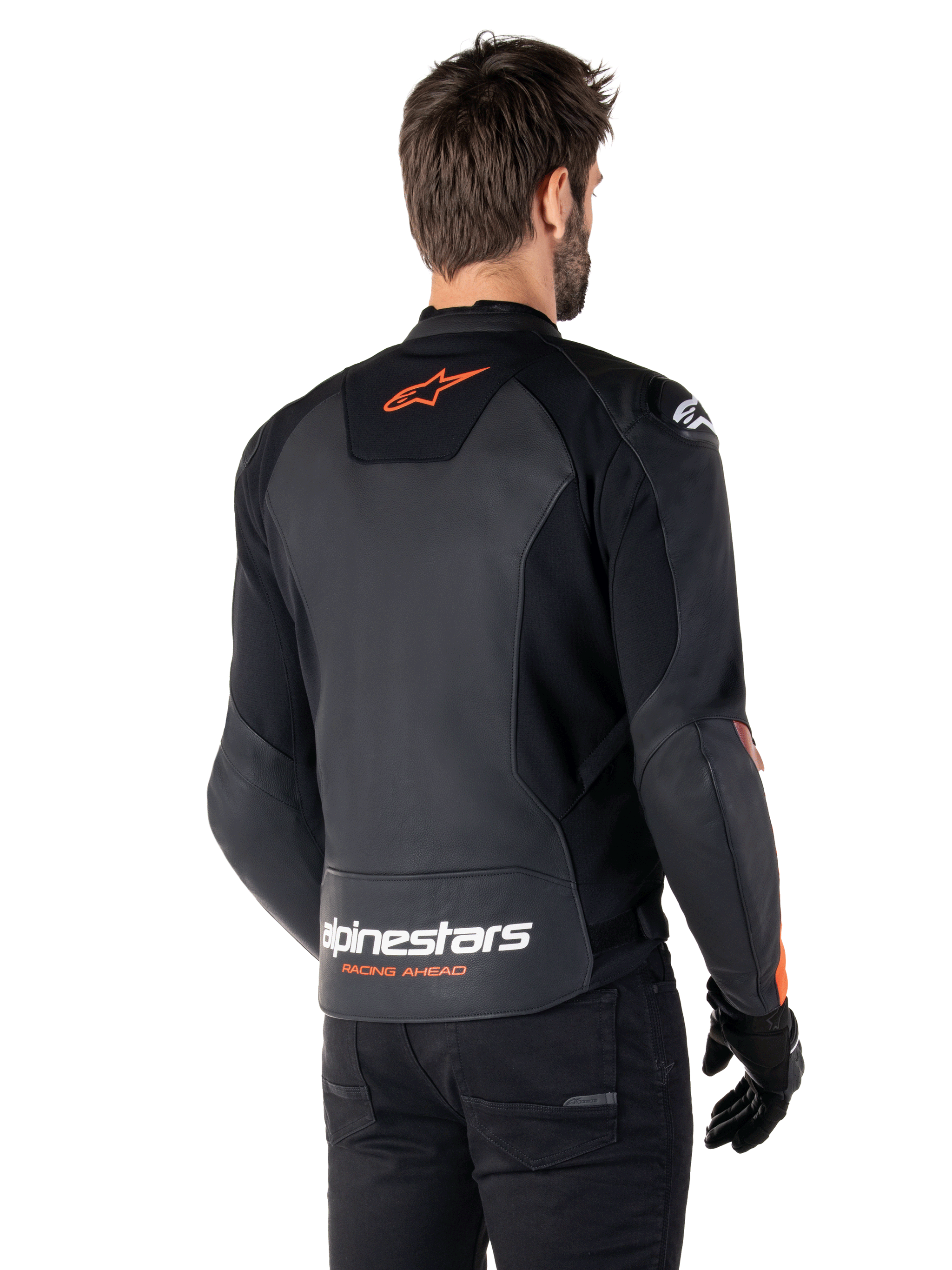 Alpinestars Faster V3 Leren Jas, sportief motorjack, zwart en fluo rood, met hoogwaardige lederen constructie, HRSF stretchpanelen en DFS GP Lite schouderprotectoren, strak op de racerij geïnspireerd design met technische details.