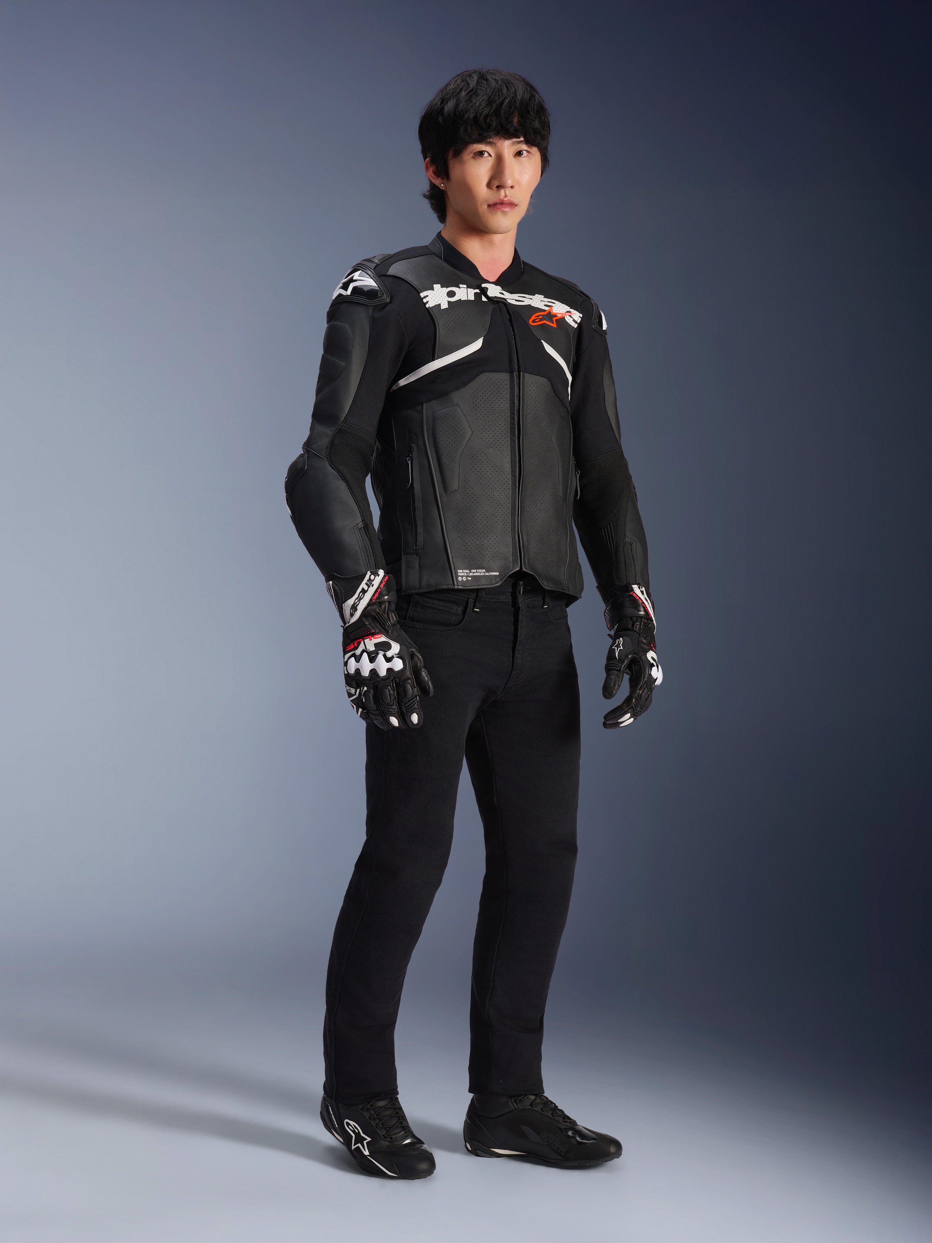 Atem V5 - Black Motorcycle Jacket | Alpinestars®