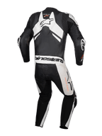 Alpinestars GP Plus V4 Sprint eendelig heren motorracepak, zwart en wit leer met aerodynamische bult.