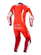 Alpinestars GP Tech V5 Eendelig Leren Pak, rood fluo, helder rood en wit, achteraanzicht met aerodynamische speedhump, flexibel accordeon-taillepaneel en prominente witte Alpinestars-branding, professionele racekleding voor circuitgebruik