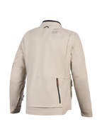 Alpinestars Borrego Drystar® Jas, motorjas, Warm Gray, achteraanzicht met een groot ritsvak aan de achterzijde, duurzame textiele canvas constructie met Alpinestars-logo op de schouder, avontuurlijk ontwerp