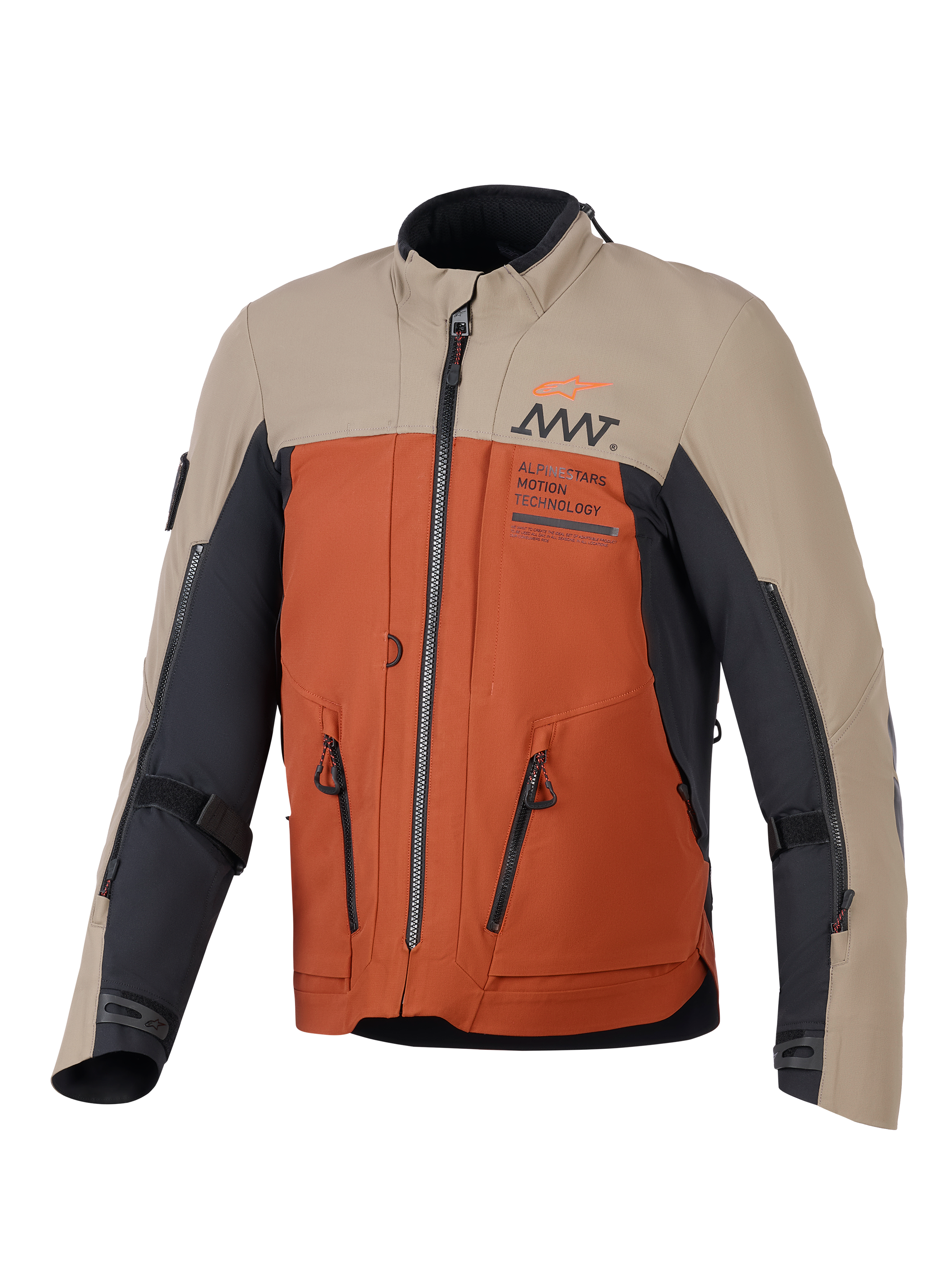 Alpinestars AMT-8 Stretch Drystar® XF Jas, adventure motorjas, Walnut Rust Black kleurstelling, met beige bovenpanelen, roestoranje romp en zwarte accenten, met opvallende ventilatieritsen en AMT-branding op de borst