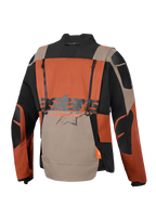 Alpinestars Halo Pro Drystar® XF Gelamineerd Jack, adventure motorjas, Walnut Rust Black, achteraanzicht met verticale ventilatieritsen, grote Alpinestars-branding in het midden en duurzame ripstop textielconstructie