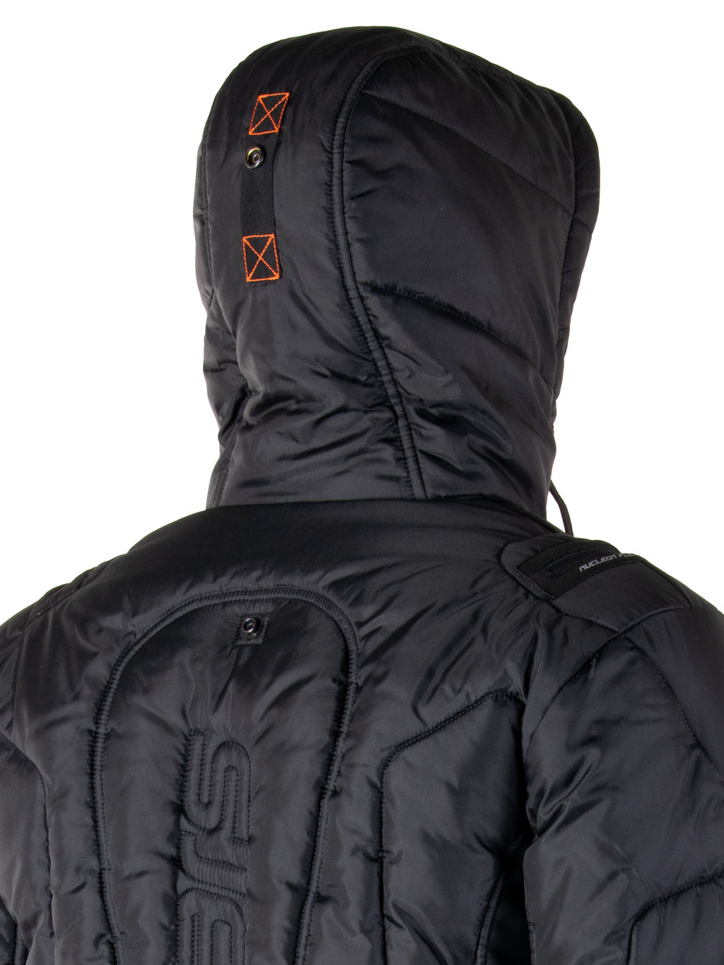 Alpinestars Mohobbs Waterproof Jacket, gewatteerd motorbomberjack, zwart en fluoranje, gewatteerde textuur met geïsoleerde voering, voorzien van een capuchon en rits aan de voorkant, eigentijdse urban streetwear voor motorrijders