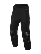 Alpinestars Andes Pro Drystar® XF broek - Short, adventure touring motorbroek, zwart en donkergrijs, robuuste textielconstructie, versterkte kniepanelen met getextureerde afwerking, verstelbare tailleriem met gesp, ventilatieopeningen met rits, Drystar® XF-branding, duurzame motorkleding voor alle weersomstandigheden