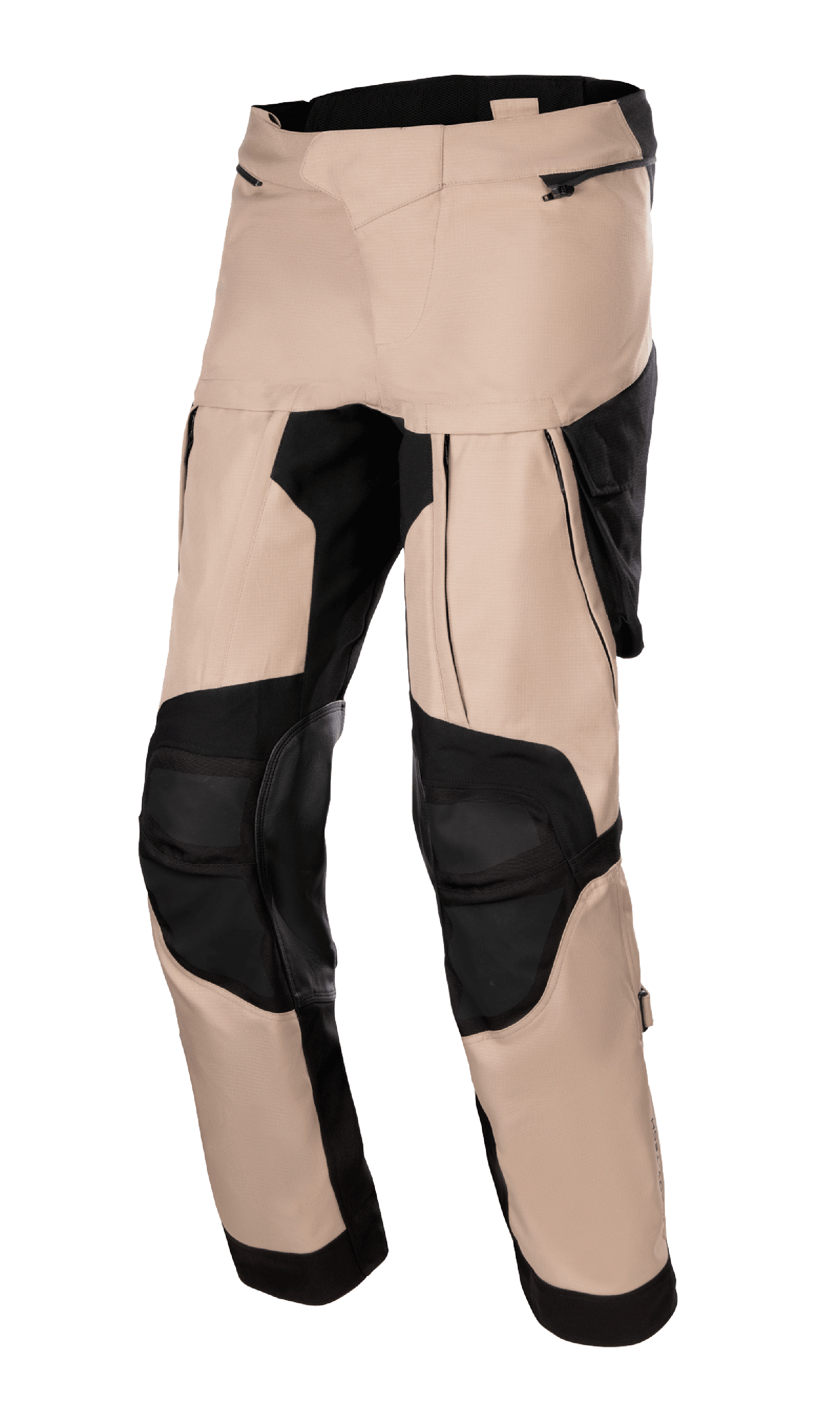Alpinestars Halo Drystar broek, adventure touring motorbroek, donkerkhaki en zwart, met grote ventilatiepanelen op de dijen, versterkte zwarte kniestukken en multi-paneel textielconstructie met zakken met ritssluiting