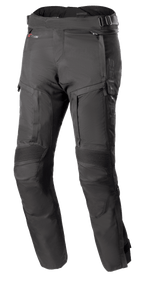 Alpinestars Bogota Pro Drystar 4 Seasons motorbroek, zwarte touring motorbroek, reguliere pasvorm, versterkte kniezones met geribbelde bescherming, verstelbare taillebanden met gespen, Drystar waterdichte technologie, meerdere zakken en ventilatieritsen