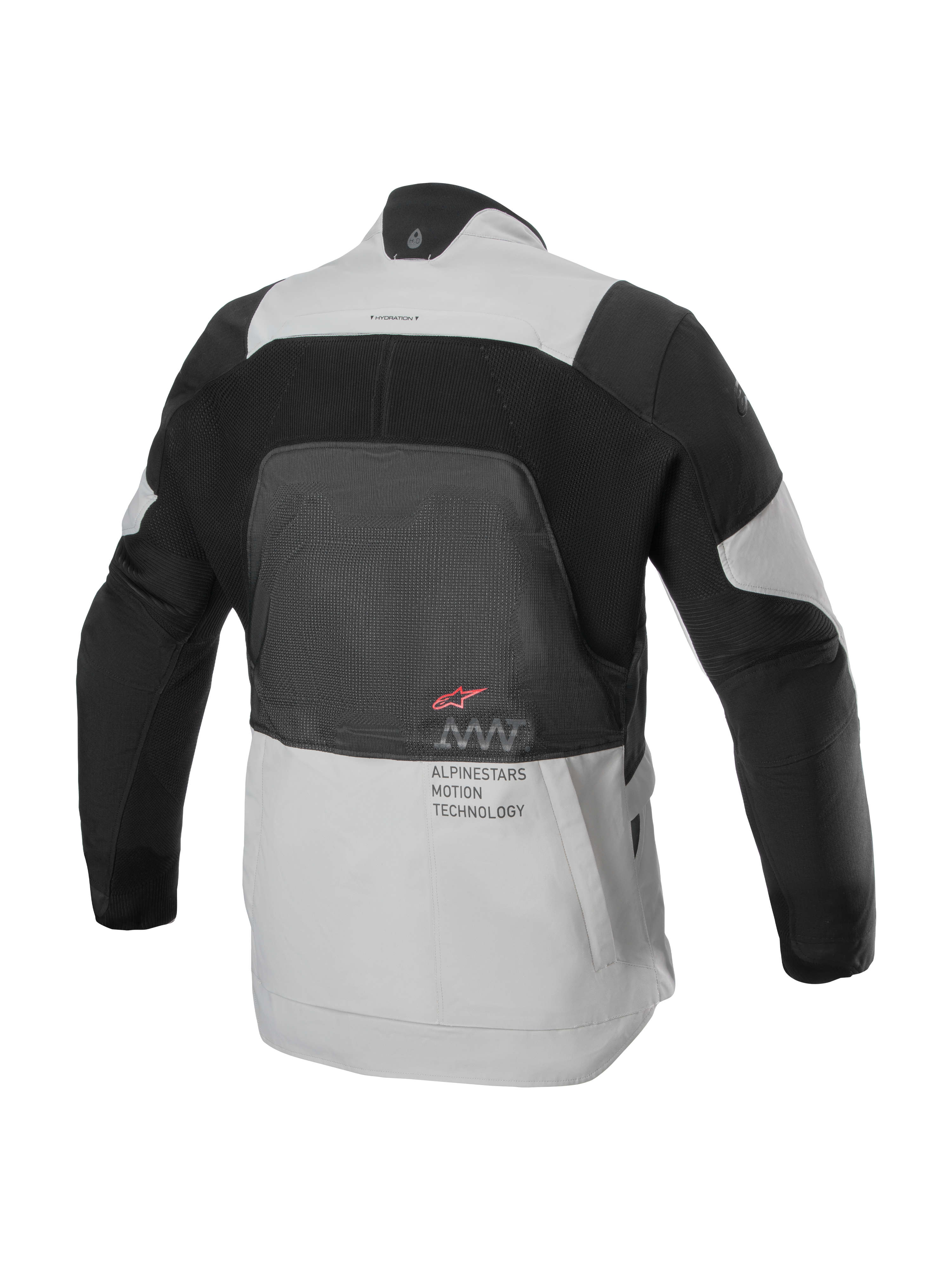 Alpinestars AMT-7 Air Jacket, achteraanzicht, Tan en Dark Shadow, technische motorjas met groot MATRYX® mesh-paneel op de rug, 'Alpinestars Motion Technology' tekst en rood logo, ontworpen voor zomer adventure touring
