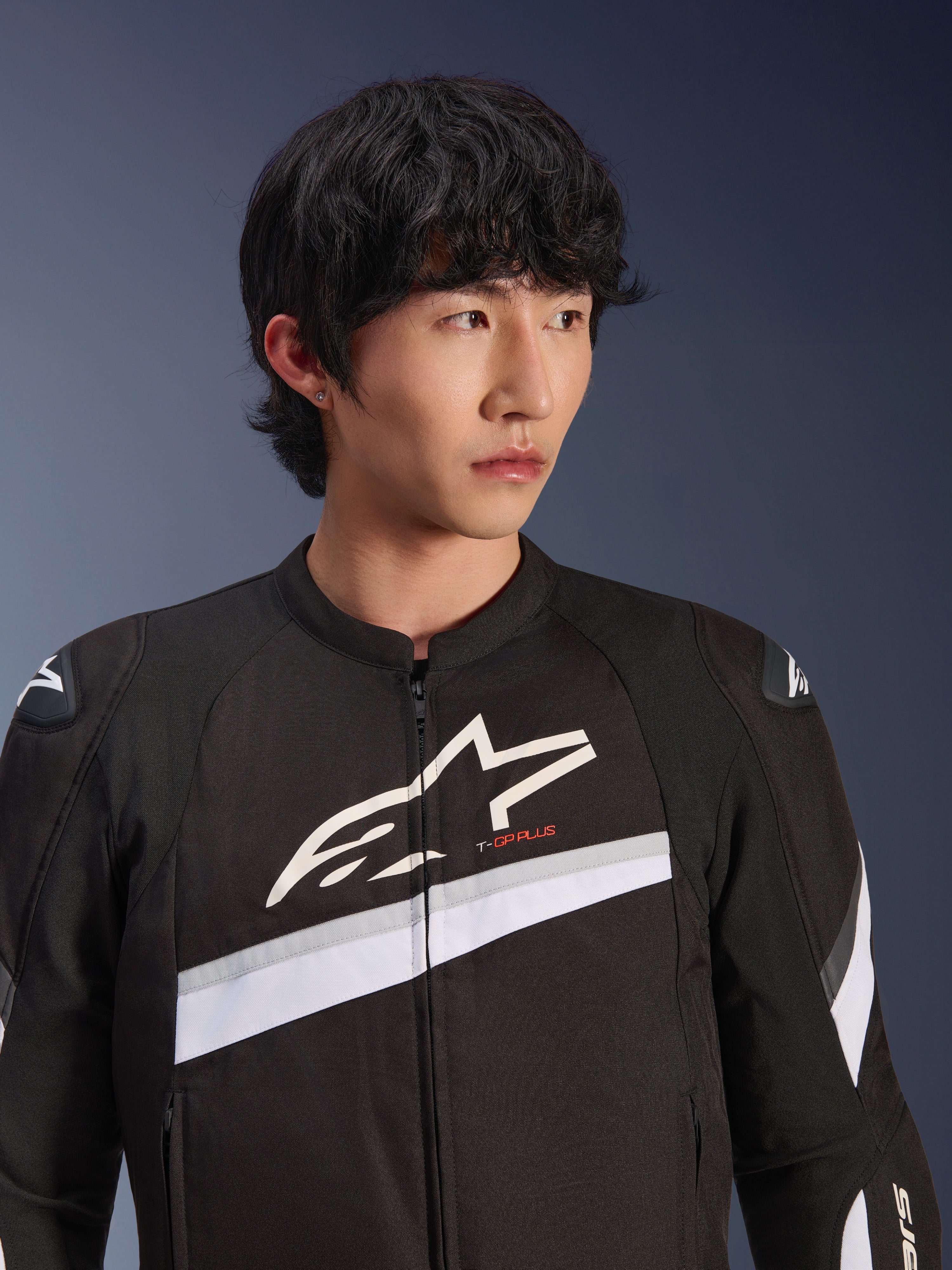 T-GP Plus R V4 - Black Motorcycle Jacket | Alpinestars®